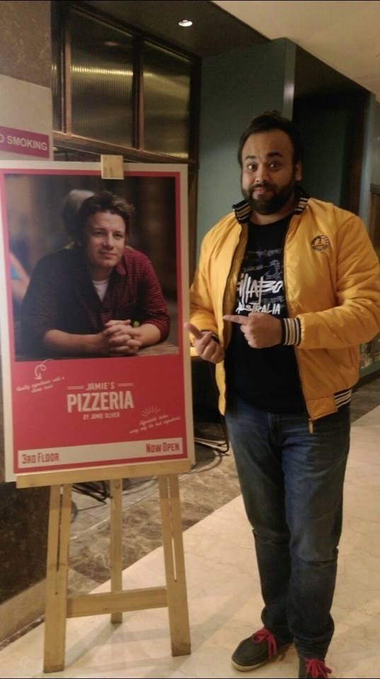 12277345_10153721531179362_629741813_n